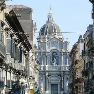 Hotel Garibaldi, Aeroporto di Catania Fontana Rossa